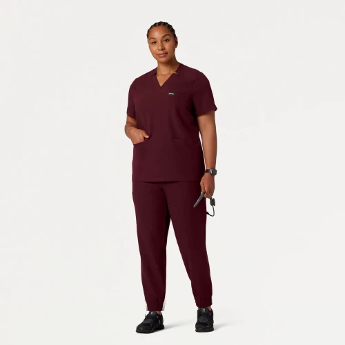 F_PDP_W10002_HELIA_SCRUB_TOP_BGD_2_1.jpg