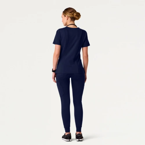 F_PDP_W30014_KASS_TAILORED_SCRUB_TOP_NAV_3_2.jpg